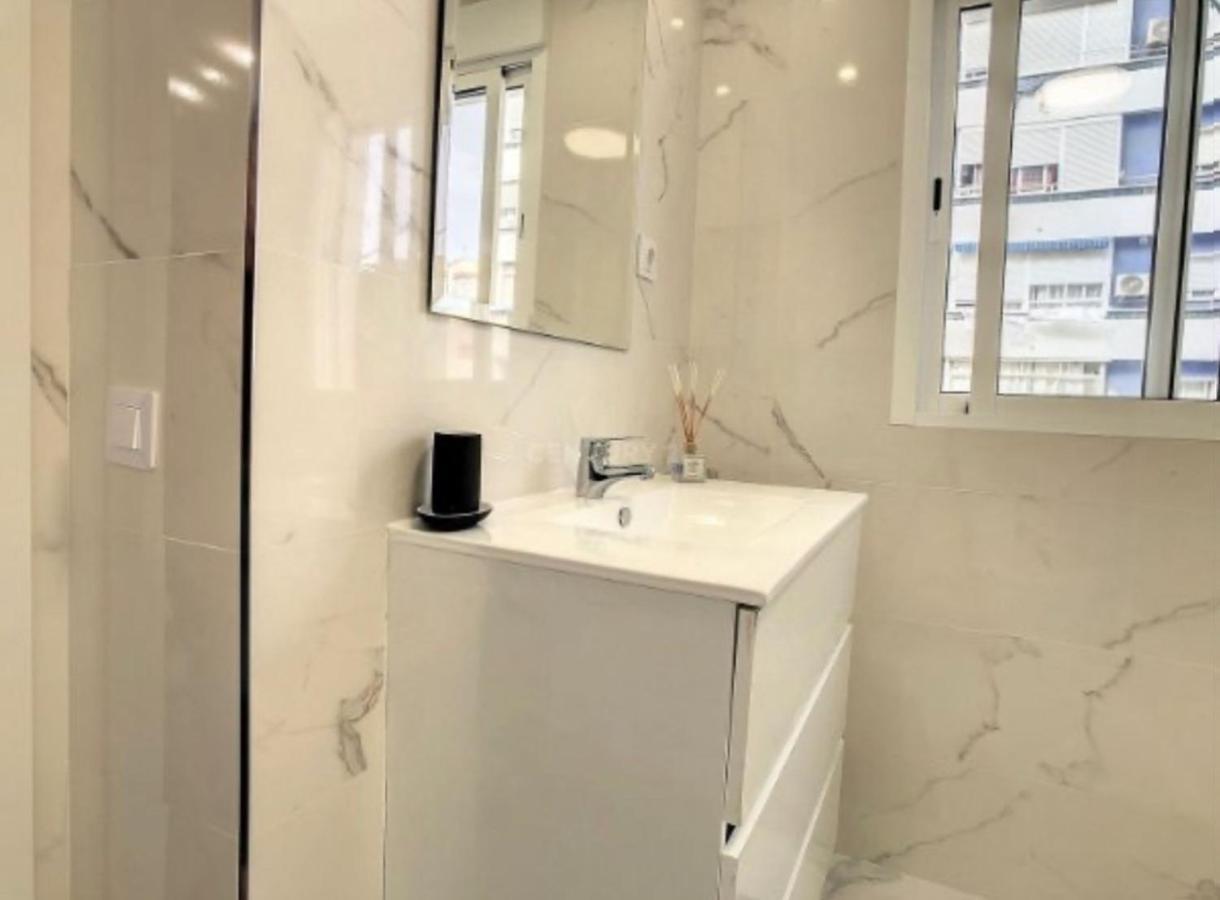 Urban&Vacay! Suite - Torremolinos City Centre Eksteriør billede